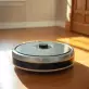 robot sprzątający z mopem